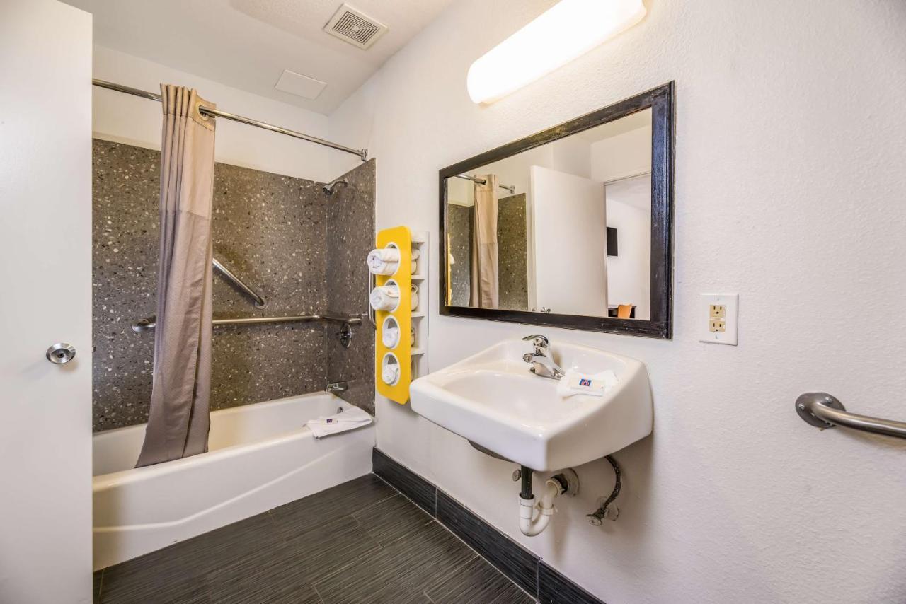 Motel 6-Westley, Ca Екстер'єр фото